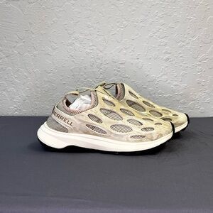BRAND NEW IN BOX! 

Merrell Hydro Runner 

Size 6
Color: Oyster